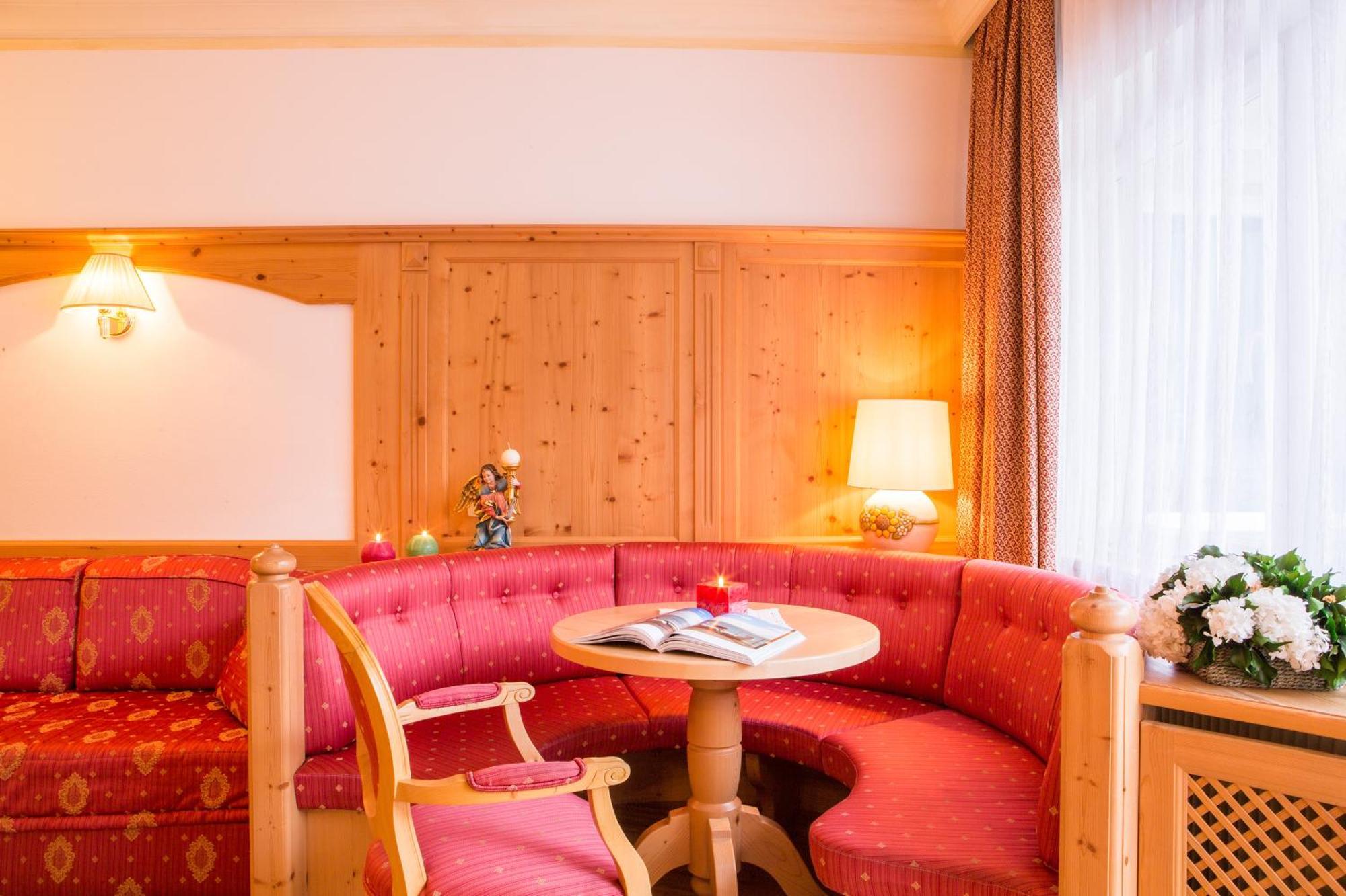 Dolomites Wellness Hotel Savoy Ла Вилла Экстерьер фото